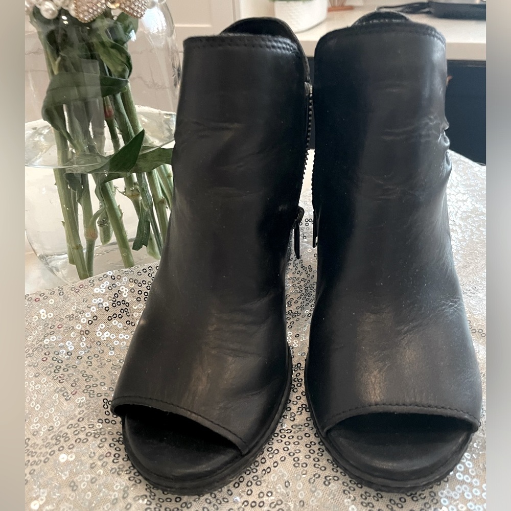 Timberland Tillston Peep Toe Ankle Booties